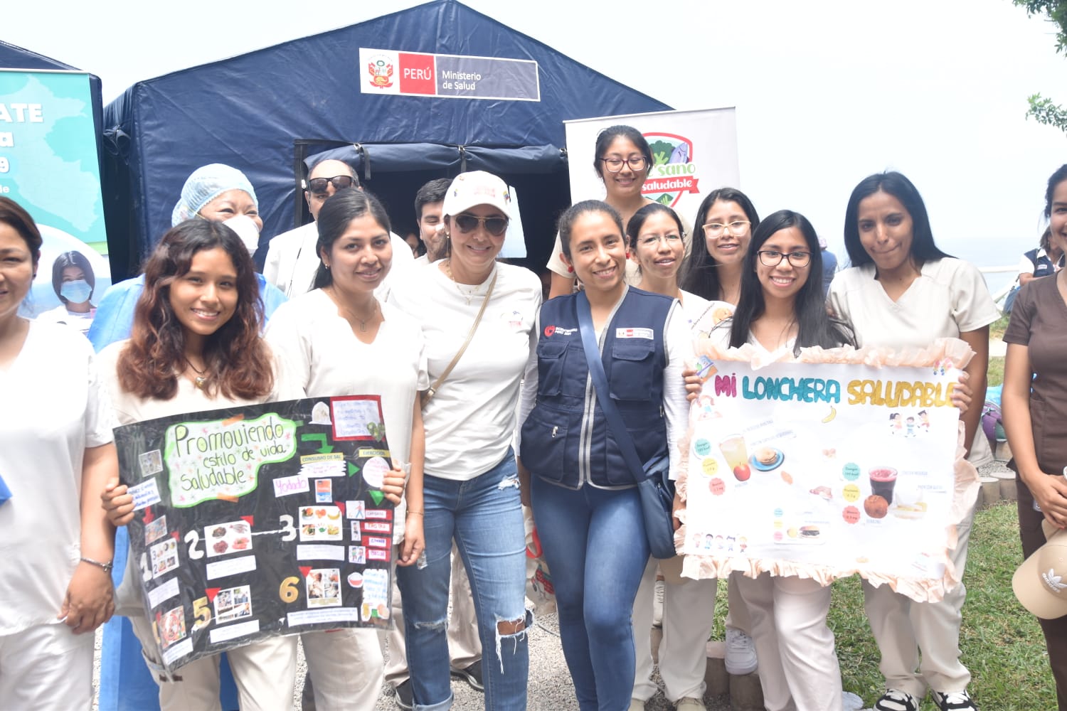 Consulado General de Colombia en Lima conmemora con una feria el Día de la Mujer 