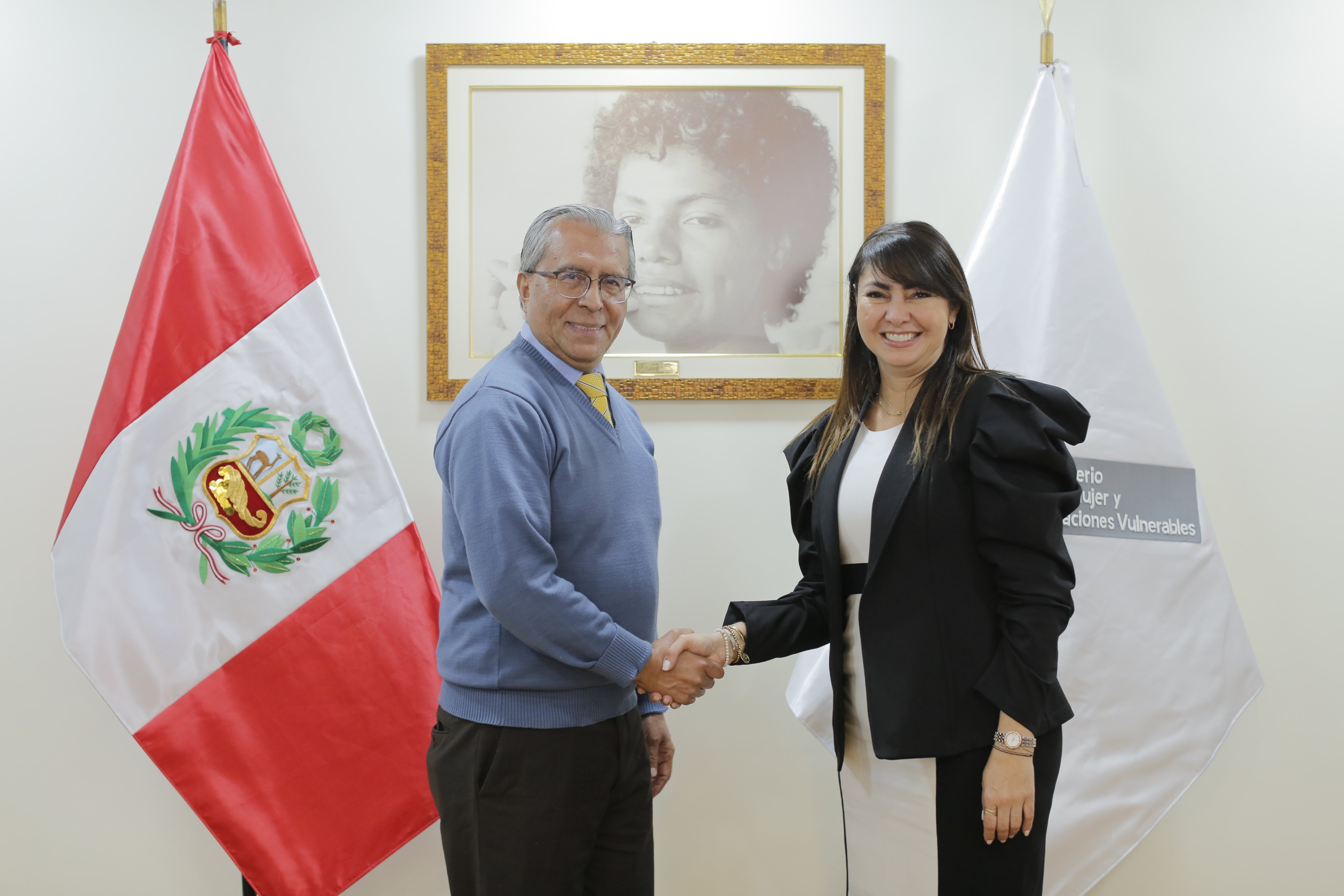 Consulado de Colombia en Lima se reunió con el Viceministro de Poblaciones Vulnerables del Ministerio de la Mujer y Poblaciones Vulnerables del Perú, Dr. Mario Gilberto Ríos Espinoza, y su equipo de trabajo.