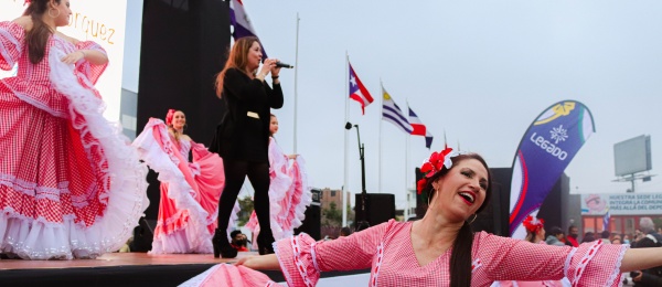 Consulado en Lima conmemoró los 212 años de la independencia de Colombia